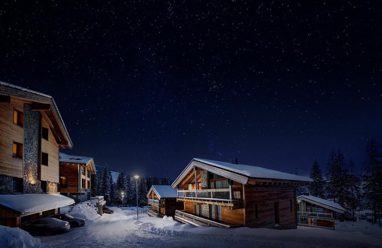 Chalets Jasna Collection Centrum デマノブスカ・ドリーナ エクステリア 写真