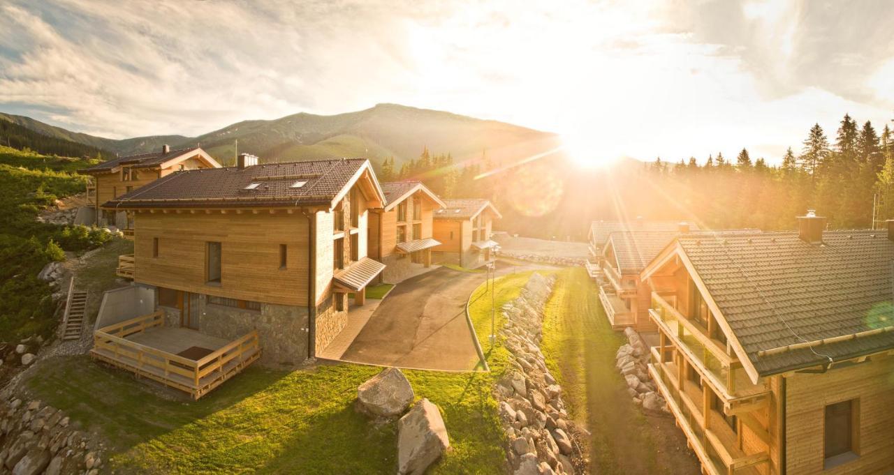 Chalets Jasna Collection Centrum デマノブスカ・ドリーナ エクステリア 写真